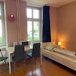 Monteurwohnungen In Der Residenz Am Kurpark Appartement *
