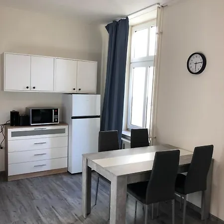 Monteurwohnungen In Der Residenz Am Kurpark Apartament *