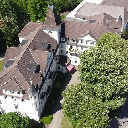 Apartament Monteurwohnungen In Der Residenz Am Kurpark *