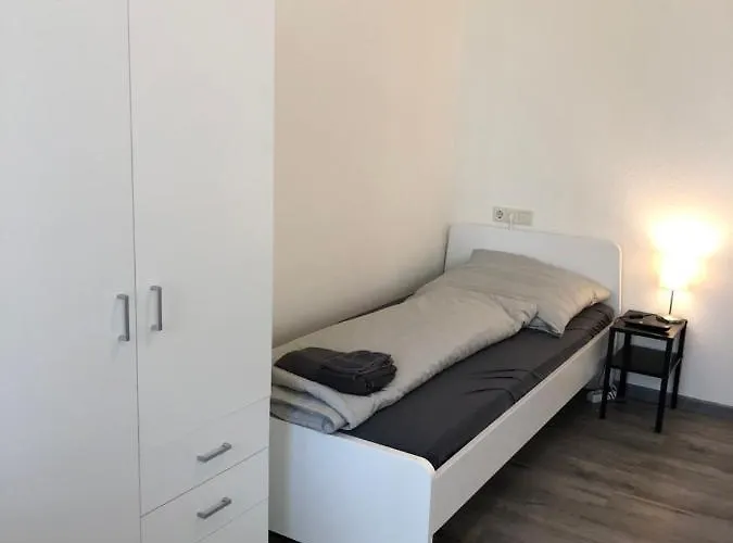 Apartament Monteurwohnungen In Der Residenz Am Kurpark *